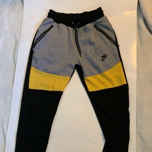 Nike sweats